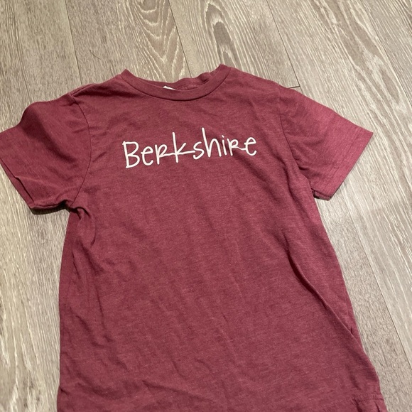 Berkshire Other - Berkshire Kids Burgundy Short Sleeve Tee